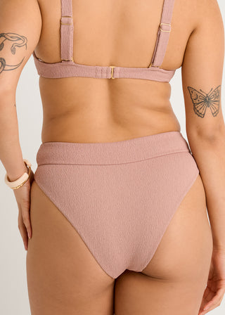 Textured Retro Waist Extra High-Leg Bottom