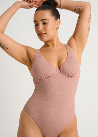 Textured High-Leg Underwire Full Cup One-Piece